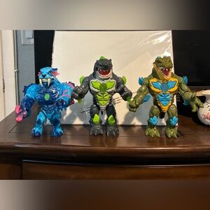 Beast Figures Blue Panther Mayhem Megashark & Raging Raptor Lot Of 3